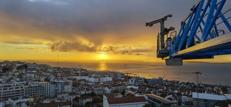 Lisbon Airport: Transfer To/From Lisbon Center - Description