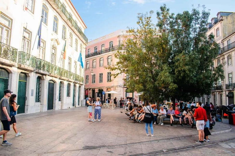 Lisbon: Alfama, Mouraria Walking Tour with Fado Night, Tapas - Good To Know