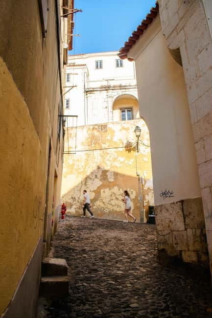 Lisbon: Alfama, Mouraria Walking Tour with Fado Night, Tapas - The Sum Up: Is This Tour Right for You?