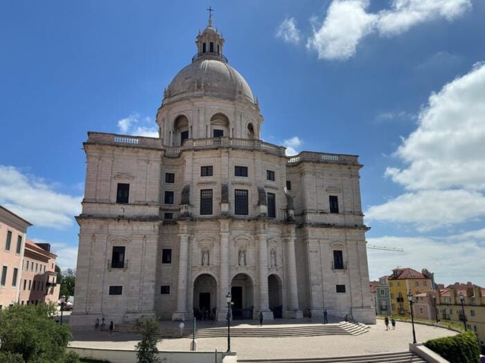 Lisbon: Alfama Walking Tour with St. George Castle Entry - Final Walk and Self-Guided Exploration of São Jorge Castle