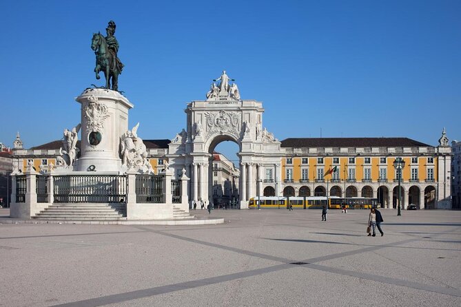 Lisbon All Day - Explore Lisbons Vibrant Neighborhoods