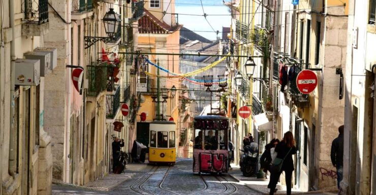 Lisbon: Bairro Alto and Príncipe Real City Discovery Game - Activity Details