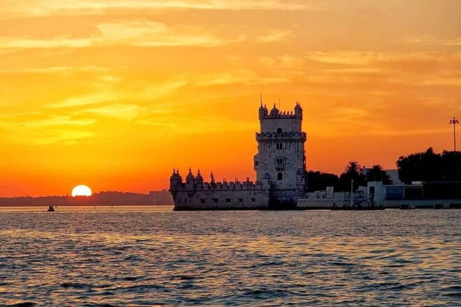 Lisbon: Belém District Tour With Sunset Dinner by the River - Itinerary and Logistics