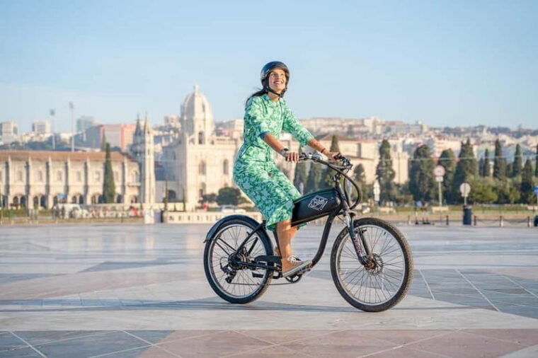 Lisbon Bike Rental Explore At Your Pace - Meeting Point and Logistics
