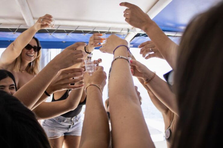 Lisbon: Boat Party Day, Sunset, or Night W/ Music & Open Bar - Activity Details