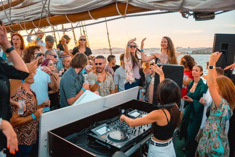 Lisbon Boat Party - Live DJ & Afterparty with VIP Club entry - Practical Tips for Making the Most of the Tour