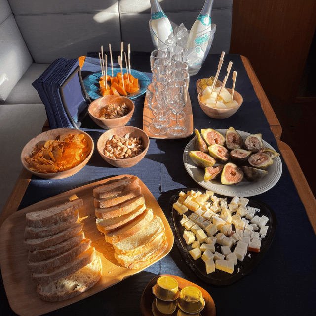 Lisbon: Boat Tour Cruise Vintage or Lux Sailboat w/ Drinks - Good To Know