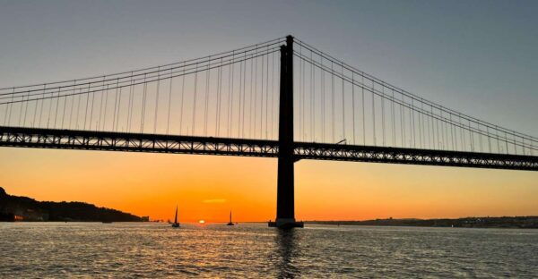 Lisbon Boat Tour From Parque Das Nações (Short Version) - Tour Highlights and Experience