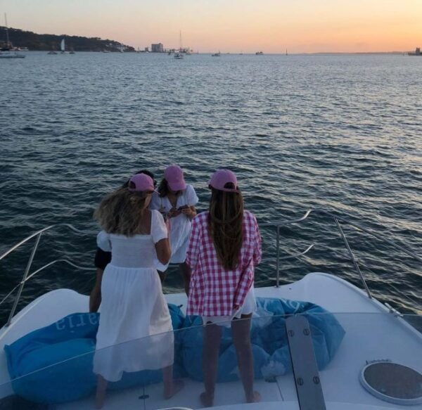 Lisbon: Boat Tour Half Day All Included! - Meeting Point