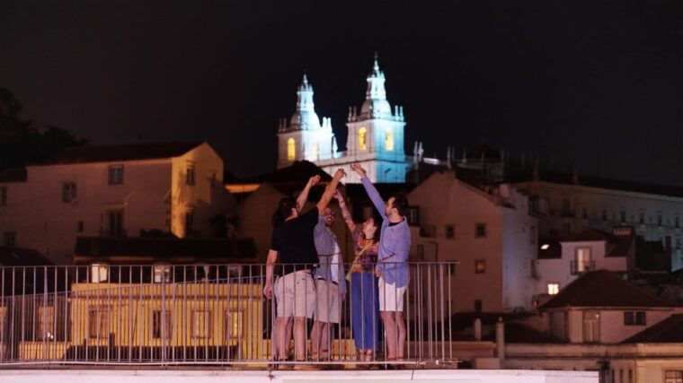 LISBON BY NIGHT in a Vintage Jeep with FOOD & DRINK Tastings - Who Should Consider This Tour?