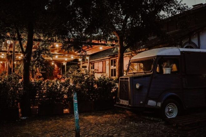 Lisbon by Night Private Tour - Inclusions