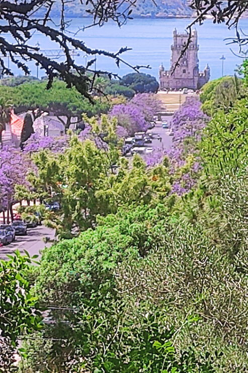 Lisbon by Vintage Fiat 500 - Good To Know