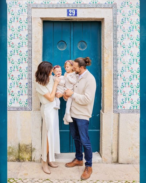 Lisbon: Capture its Charm with a Memorable Photoshoot - An In-Depth Look at the Photoshoot Experience