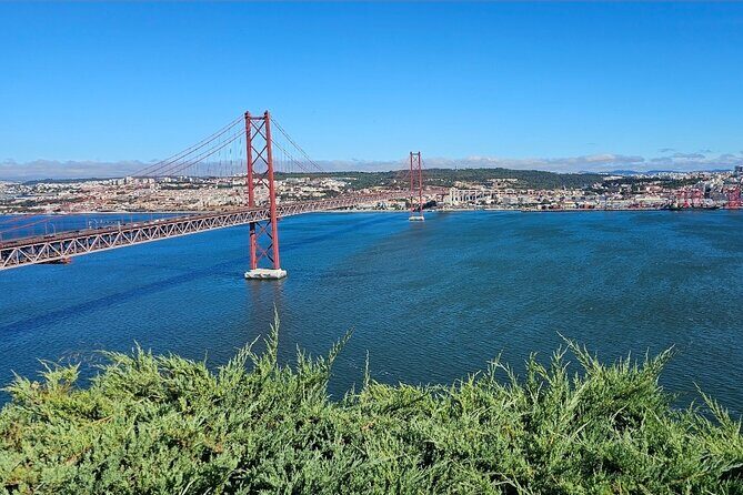 Lisbon car tour 3 hours - Good To Know