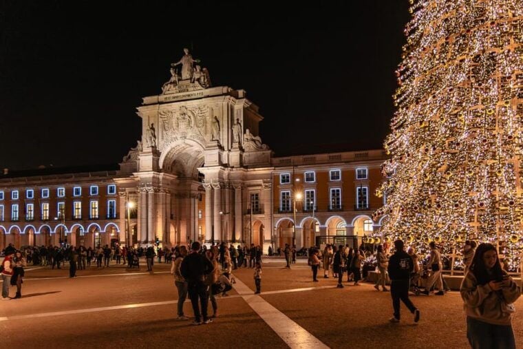 Lisbon: Christmas Flexible Walking Tour - The Authentic Lisbon Christmas Experience
