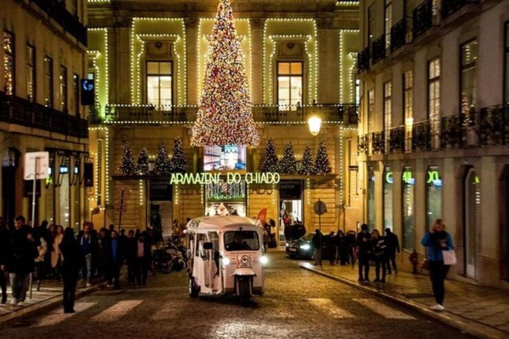 Lisbon: Christmas Street Lights Tour on a EcoTuk - Exclusive - Experience Highlights