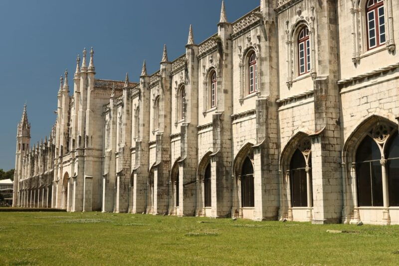 Lisbon: City, Belém, and Cristo Rei Guided Tour - Exploring Belém’s Monuments and Cultural Icons