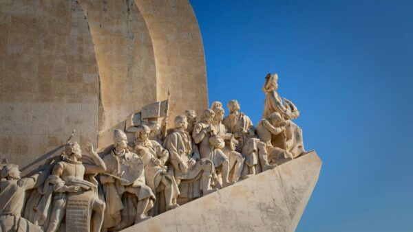 Lisbon: City Exploration Game and Tour on Your Phone - Frequently Asked Questions