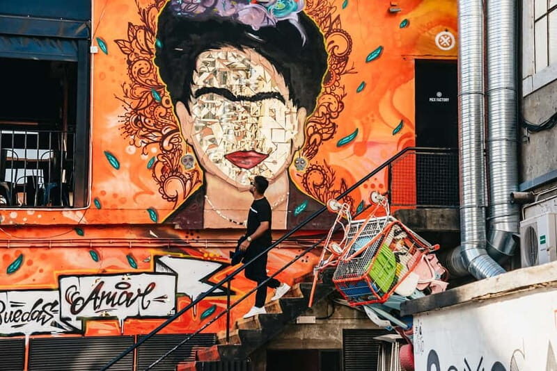 Lisbon City Half Day Private Guided Tour: Iconic Attractions - The Experience of the Guide and Transportation