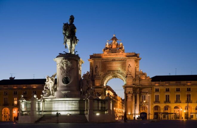 Lisbon City of 7 Hills, Walking Tour and Belem Discovery Era - Sights and Landmarks
