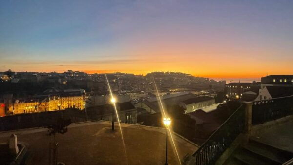 Lisbon City Tour HALF DAY 4h - VAN - Tour Highlights