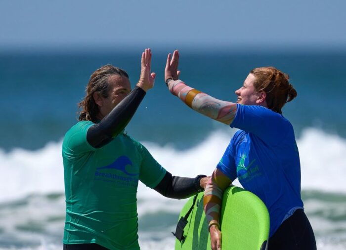 Lisbon: Come try our Surf Lesson in Costa da Caparica - Frequently Asked Questions