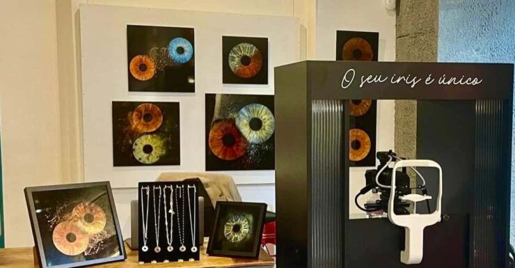 Lisbon - Creation of Necklaces From Your Iris - Experience Highlights