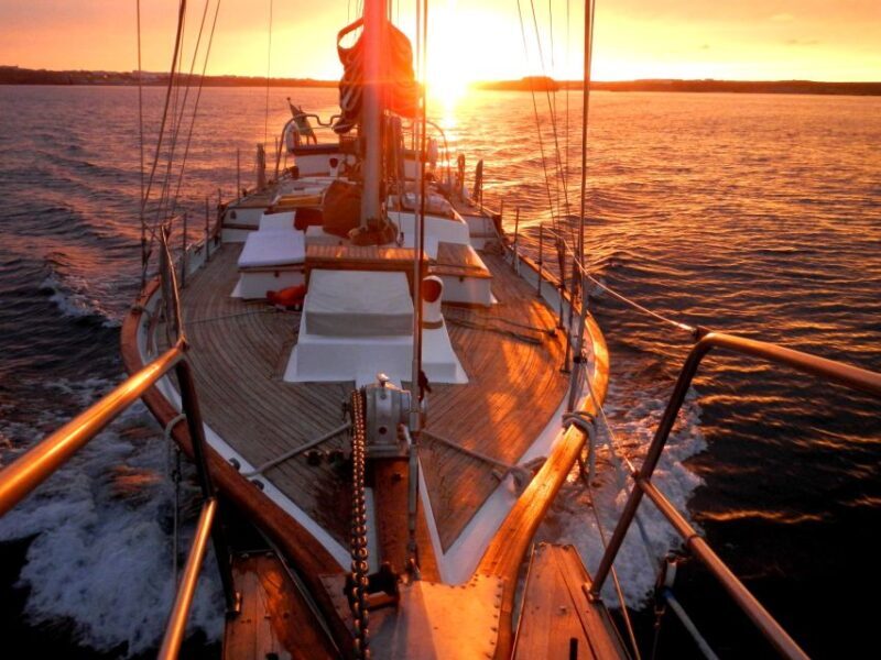 Lisbon: Daylight or Sunset on a Vintage Sailboat - Good To Know