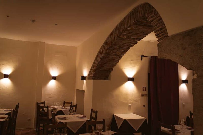 Lisbon: Dinner with Rising Stars of Fado at Canto do Poeta - Final Thoughts: Who Is This Tour Best For?