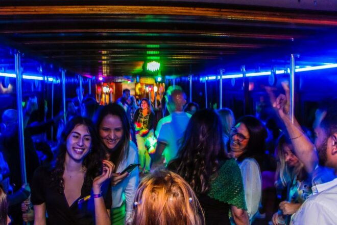 Lisbon: Disco Night Cruise With DJ and Open Bar - Meeting Point