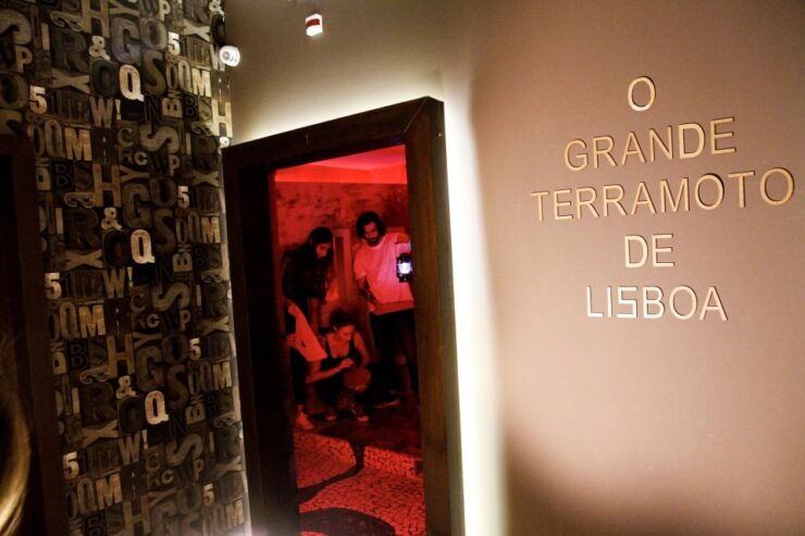 Lisbon: Escape Hunt Detective Game Experience - Duration and Availability Information