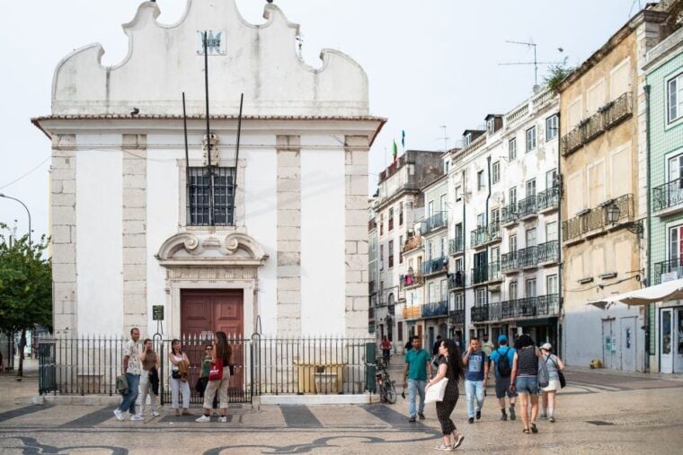 Lisbon: Fado & Food Tour with Live Show & Traditional Dinner - Who Would Love This Experience?