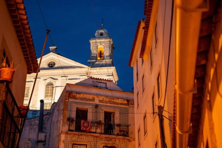 Lisbon: Fado Show With Dinner and City Tour - Pricing and Duration