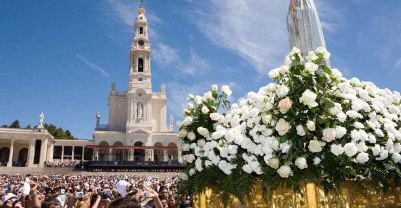 Lisbon: Fátima, Nazaré and Óbidos Full-Day Private Tour - What to Expect in Terms of Comfort and Timing