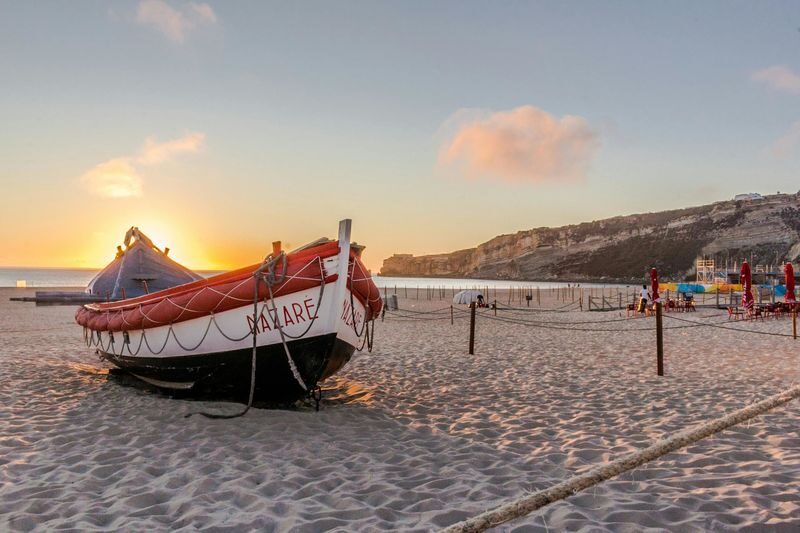 Lisbon: Fatima, Nazare, Obidos and Batalha Full Day - The return time needs a flexible evening