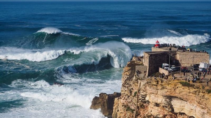 Lisbon Fatima, Nazare & Obidos Full-Day Tour - Lunch and shopping: keep your expectations modest