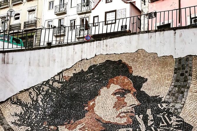 Lisbon Flavours Tuk Tuk Food & Wine Tour - The Sum Up