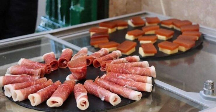 Lisbon Food and Wine Walking Tour - Full Description