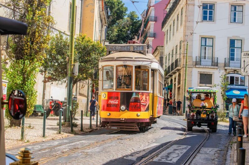 Lisbon: Full-Day Guided Tour with Alfama and Baixa Districts - Why This Tour Works Well