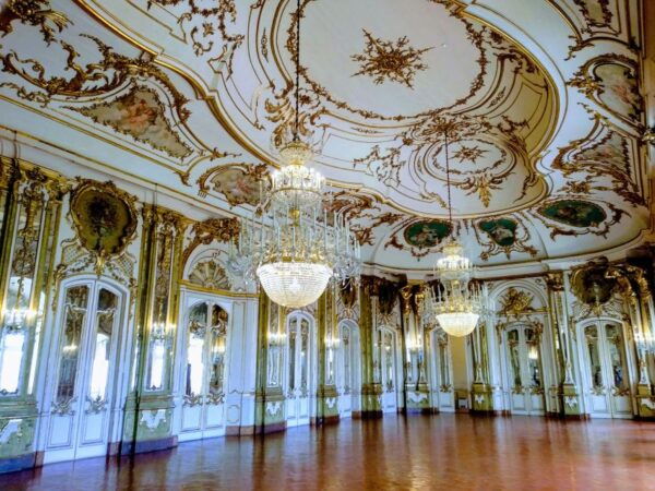 Lisbon: Full-Day Sintra, Cabo Da Roca and Cascais Tour - Lunch at Adraga Beach