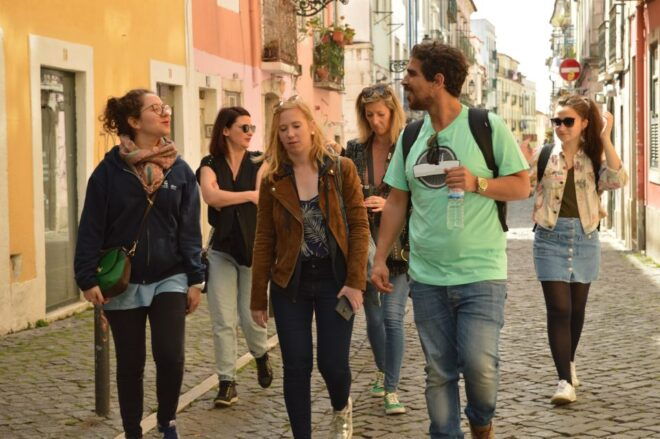 Lisbon: German Walking Tour About History, Culture & Events - Inclusions