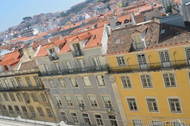 Lisbon: German Walking Tour About History, Culture & Events - Not Suitable for