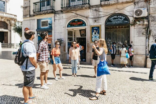Lisbon: Gourmet Food and Wine Walking Tour - Review Summary
