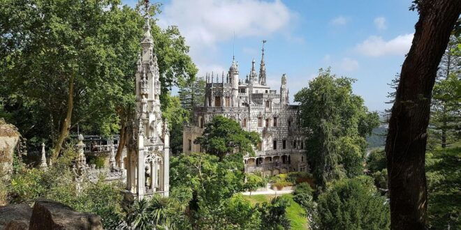 Lisbon: Guided Day Tour of Sintra, Pena, Regaleira & Cascais - Important Information