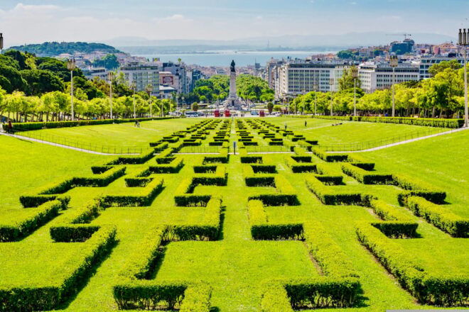 Lisbon: Guided Full Lisbon Tour by Eco TukTuk. - Booking Information