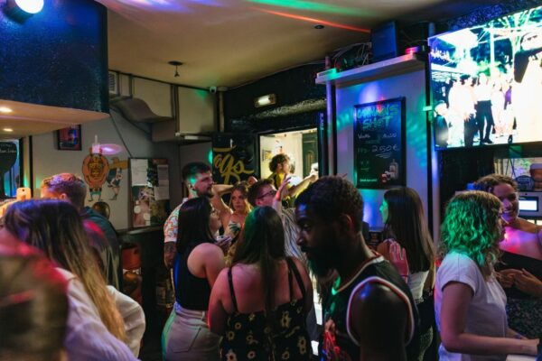Lisbon: Guided Pub Crawl - Fun and Excitement Factors
