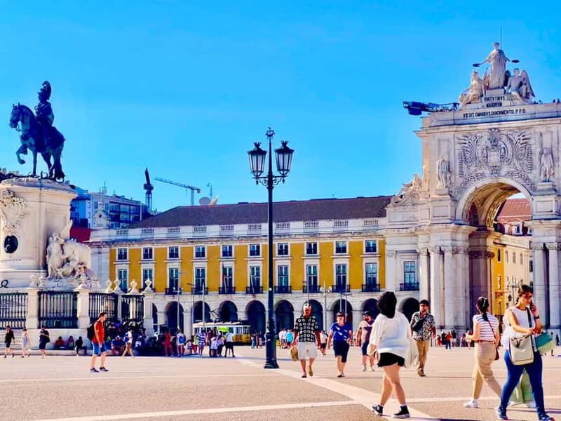 Lisbon: Guided Sightseeing Tour by Tuk Tuk - FAQ