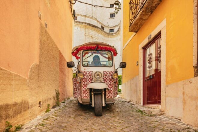 Lisbon: Guided Tuk-Tuk Tour With Hotel Pickup - Review Summary