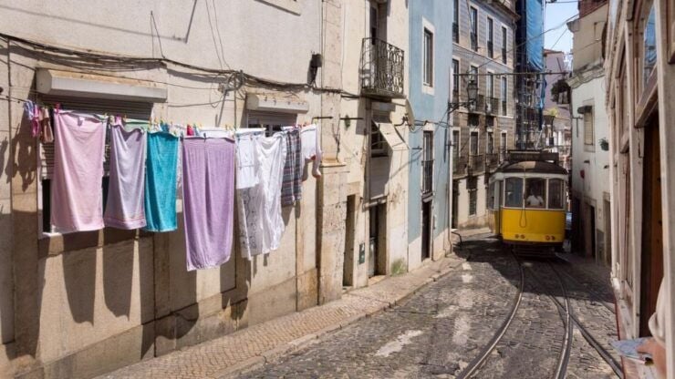 Lisbon: Guided Walking Tour Through the Jewish Quarter - Tour Details