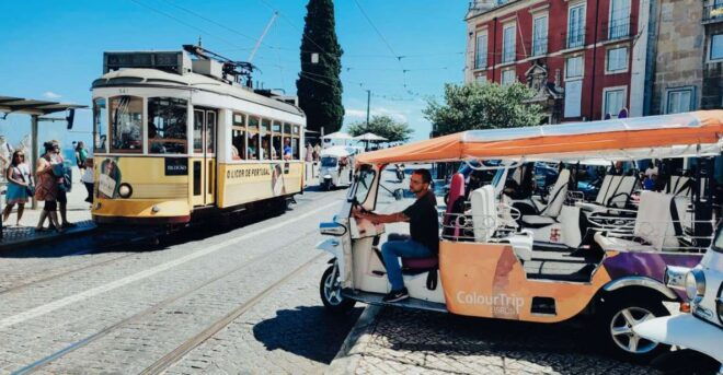 Lisbon: Half-day Guided Sightseeing Tour by Tuk Tuk - Customer Reviews